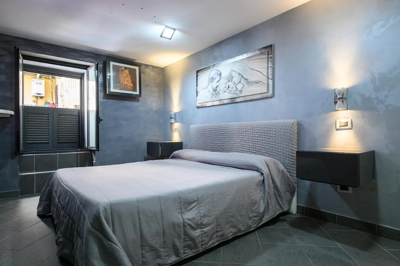 Fox Holiday Home In The Port 那不勒斯 0*,  意大利